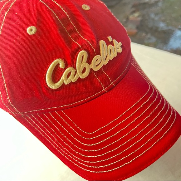 Cabela's Other - CABBELA’S WORLD’s FOREMOST OUTFITTERS RED WHITE EMBROIDERED BASEBALL CAL